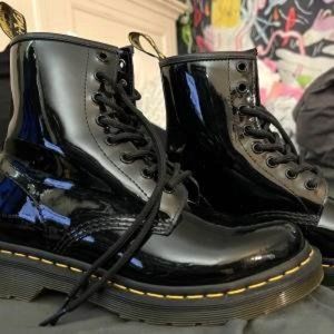 1460 Doc Martens (Patent Leather) - Size 7